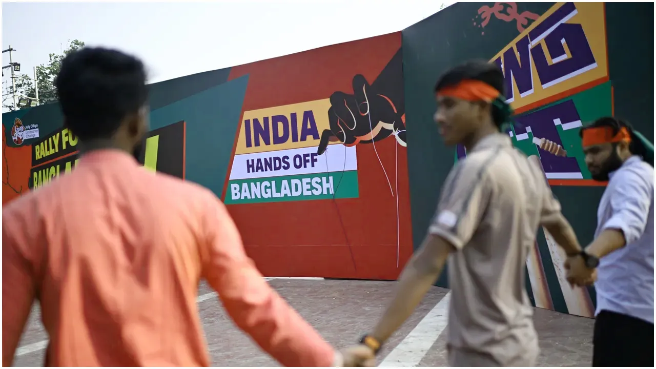 নির্বাচনে ভুয়া তথ্যের বিস্ফোরণ, ভারতীয় সংযোগ