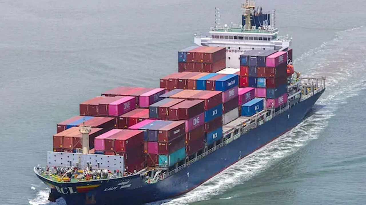 ইরানগামী জাহাজে মার্কিন সেনাদের গোপন অভিযান