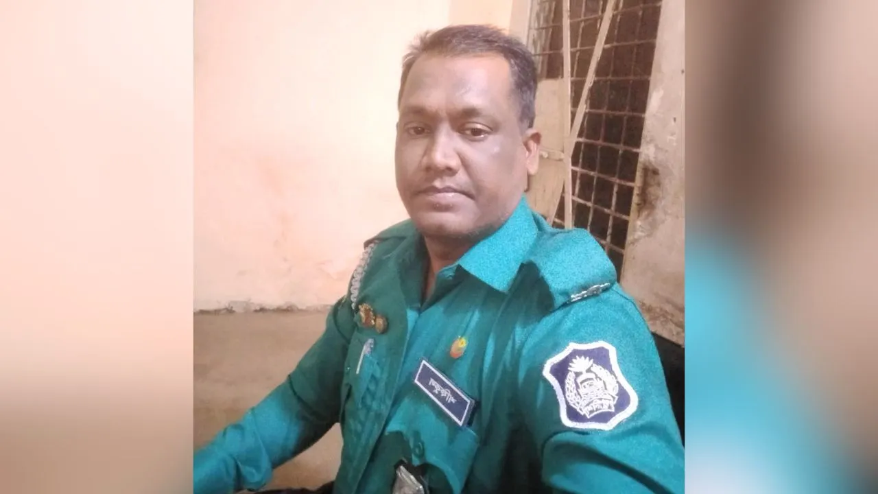 পুলিশ ফাঁড়িতে কনস্টেবলের রহস্যজনক মৃত্যু