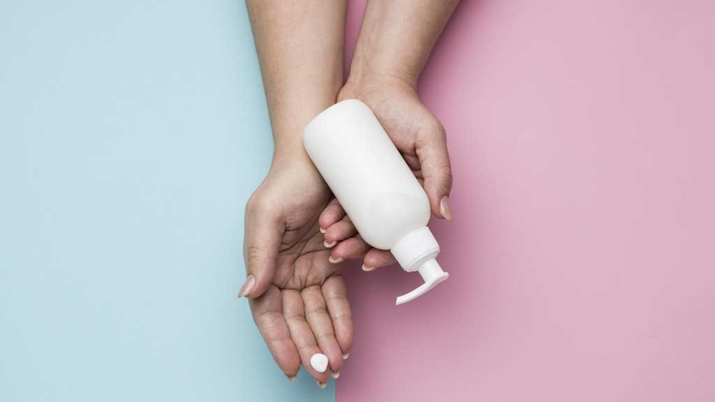 hand-cream-291125-02-1764412722