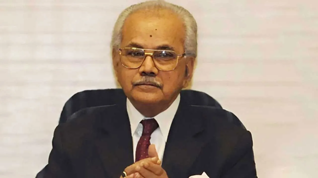 এ কে খন্দকারের প্রয়াণে ভারতীয় হাইকমিশনের শোক