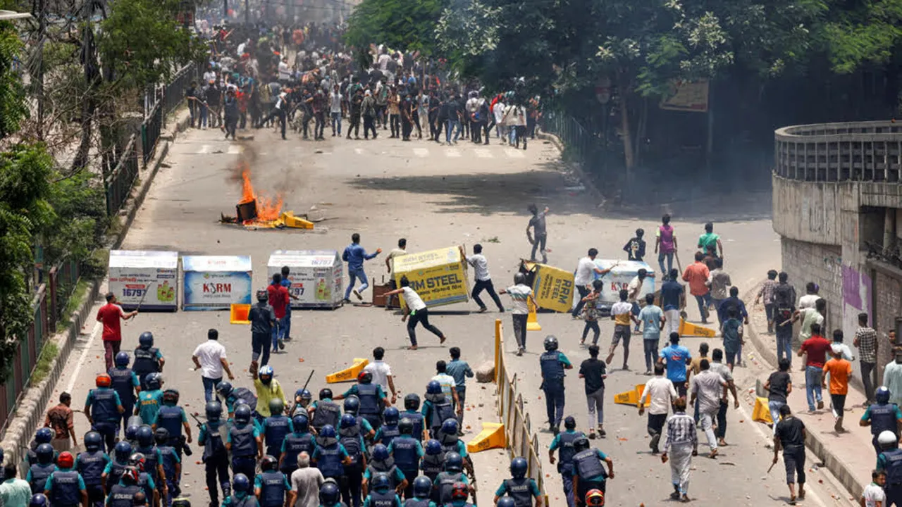 শহীদ নাদিম হত্যা: স্ত্রী-ছেলে নিয়ে ন্যায়বিচারের দাবি