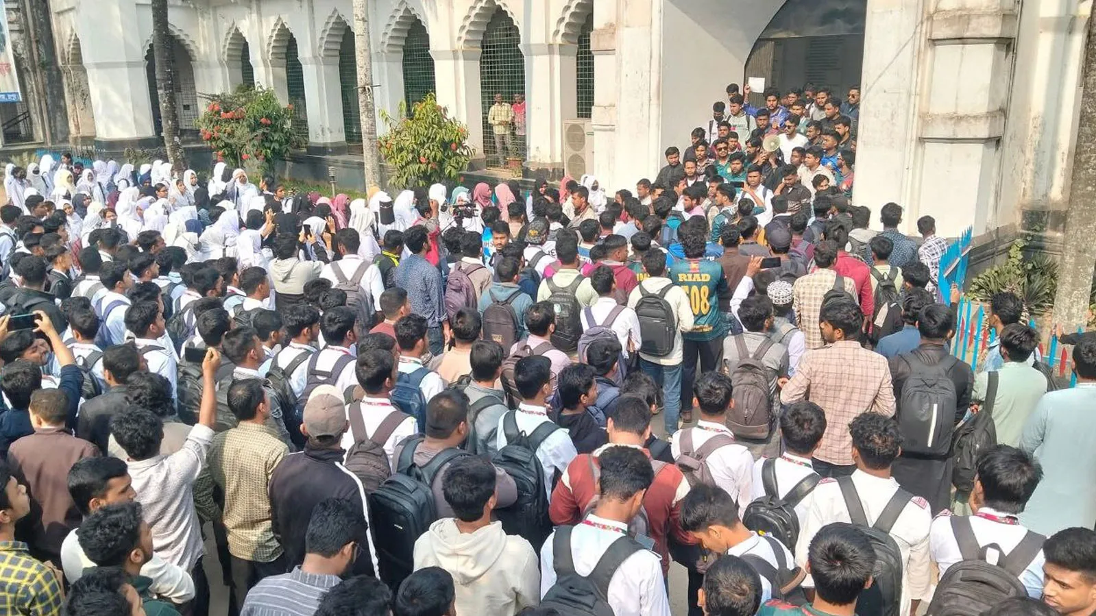 ৩৫ বছর পর কাকসু নির্বাচনে অগ্রগতি