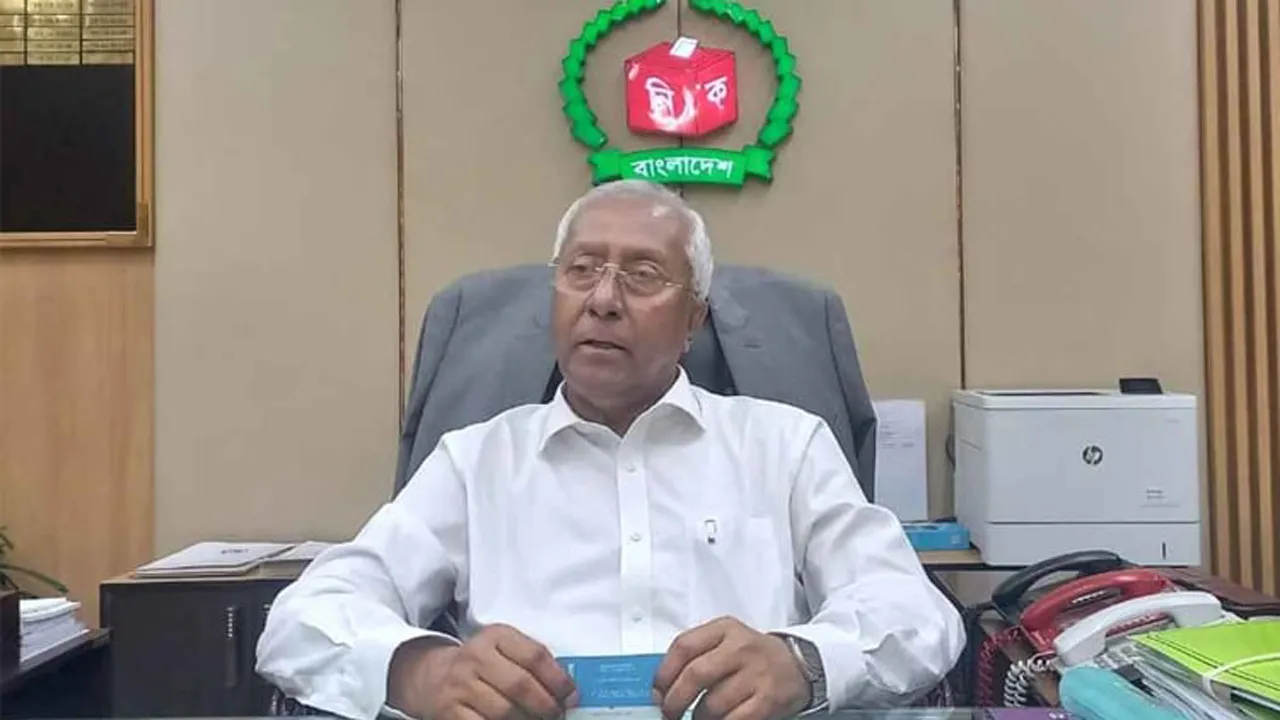 জাতীয় নির্বাচনের দিনেই গণভোটের নির্দেশ