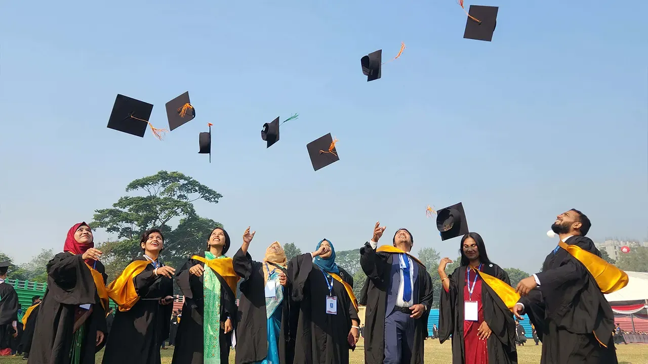 রাবির দ্বাদশ সমাবর্তনে ক্যাম্পাসজুড়ে উৎসবের আমেজ