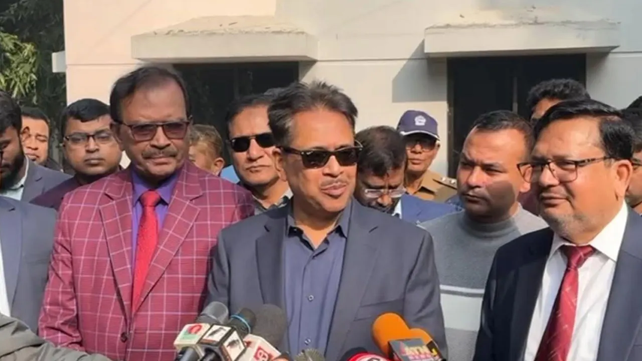 পাবনা-ঢাকা ট্রেন মার্চে, সড়ক প্রসারিত