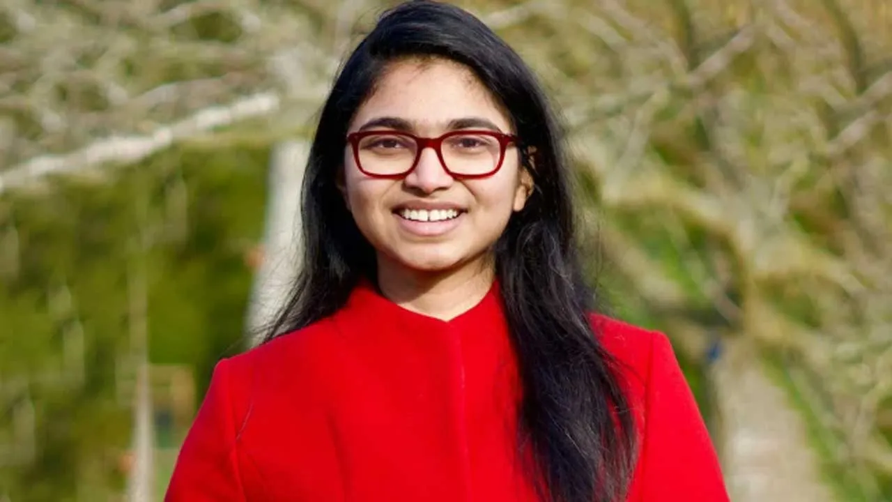 এনসিপি থেকে পদত্যাগ, স্বতন্ত্র প্রার্থী হিসেবে নির্বাচনে লড়বেন তাসনিম জারা