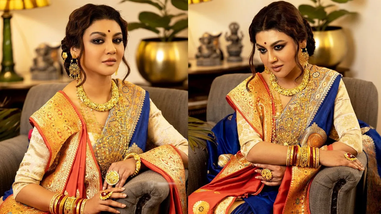 মায়ের শাড়িতে জয়ার চমক