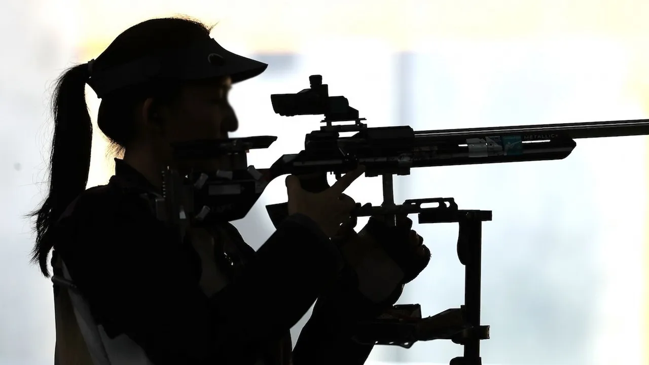 শ্যুটাররা যৌন নিপীড়নের অভিযোগ দায়ের