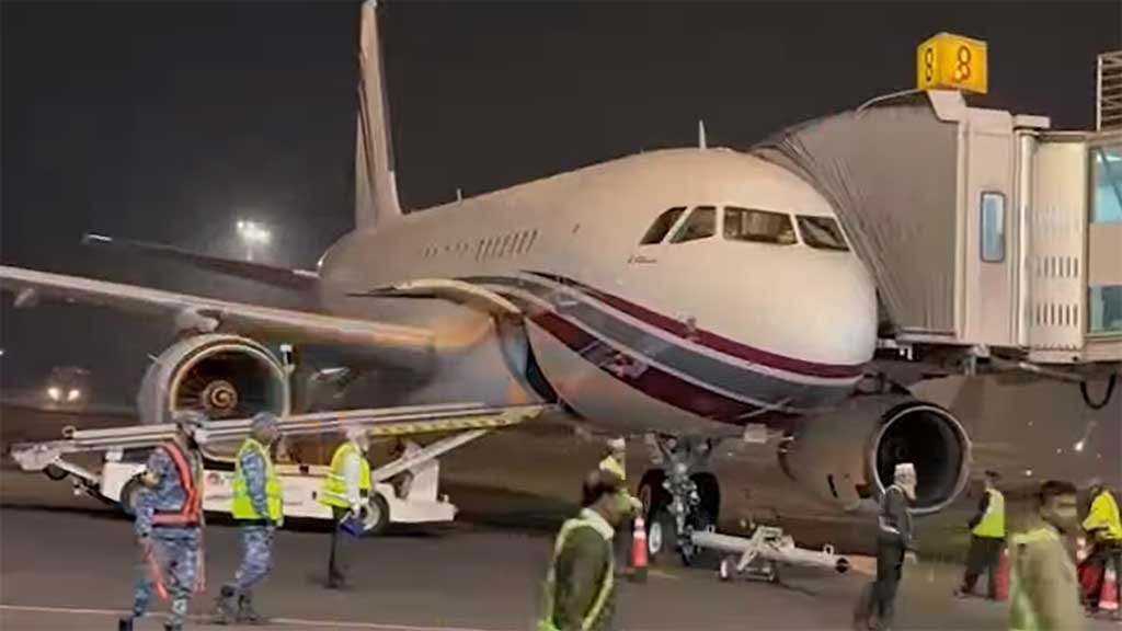 khaleda-zia-london-air-ambulence-070125-1736276872