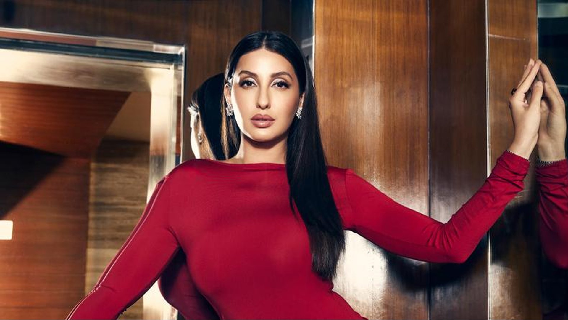 কনসার্টে যাওয়ার পথে সড়ক দুর্ঘটনায় আহত নোরা ফাতেহি