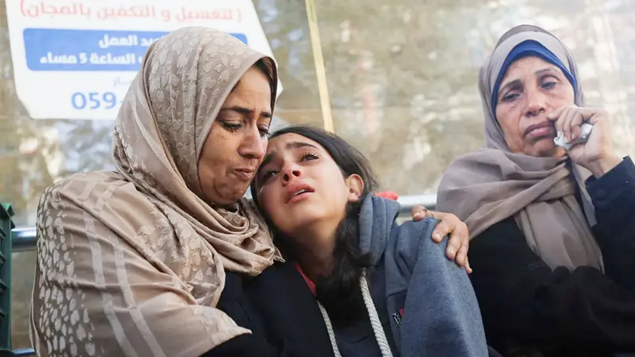 ইসরায়েলি হামলায় গাজায় আবারও পাঁচজন নিহত