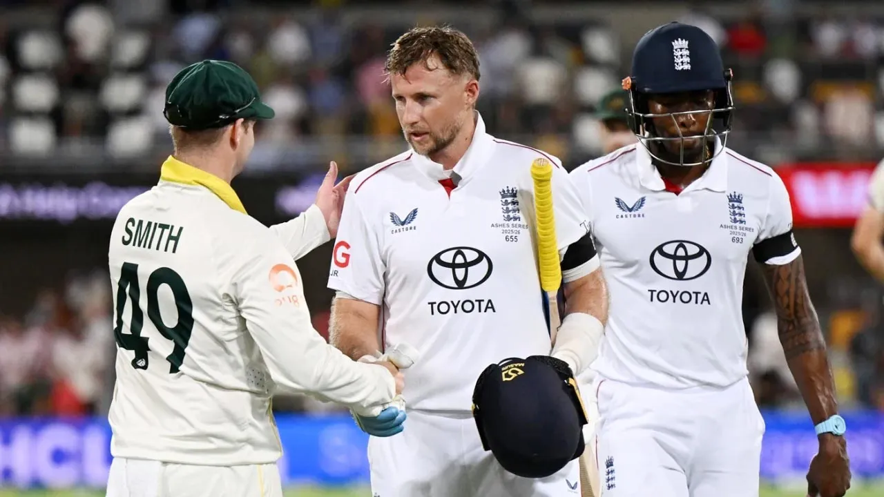 লাবুশেনের অবিশ্বাস্য ক্যাচে থামল ইংল্যান্ড, রুট অপরাজিত ১৩৮