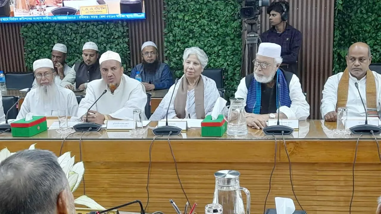 নির্বাচন কমিশনের ওপর নির্ভর করছে দেশের শান্তি : কাদের সিদ্দিকী