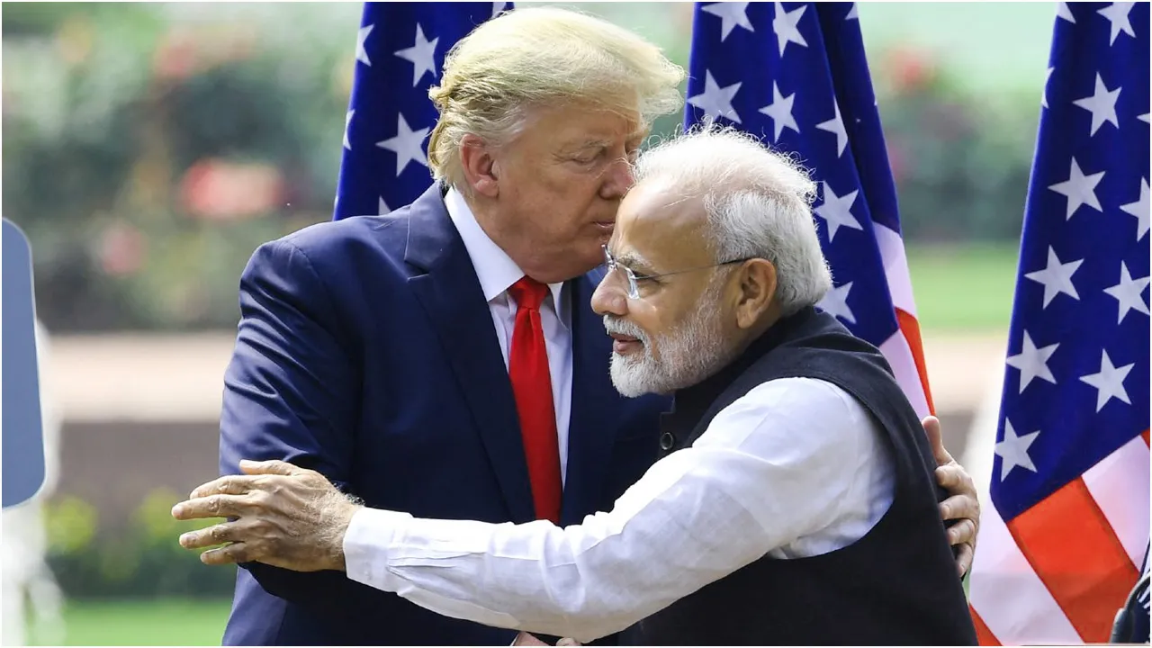 মোদি-ট্রাম্পের কথোপকথন: রুশ তেল কেনা বন্ধের ঘোষণা কি বাস্তবতা?