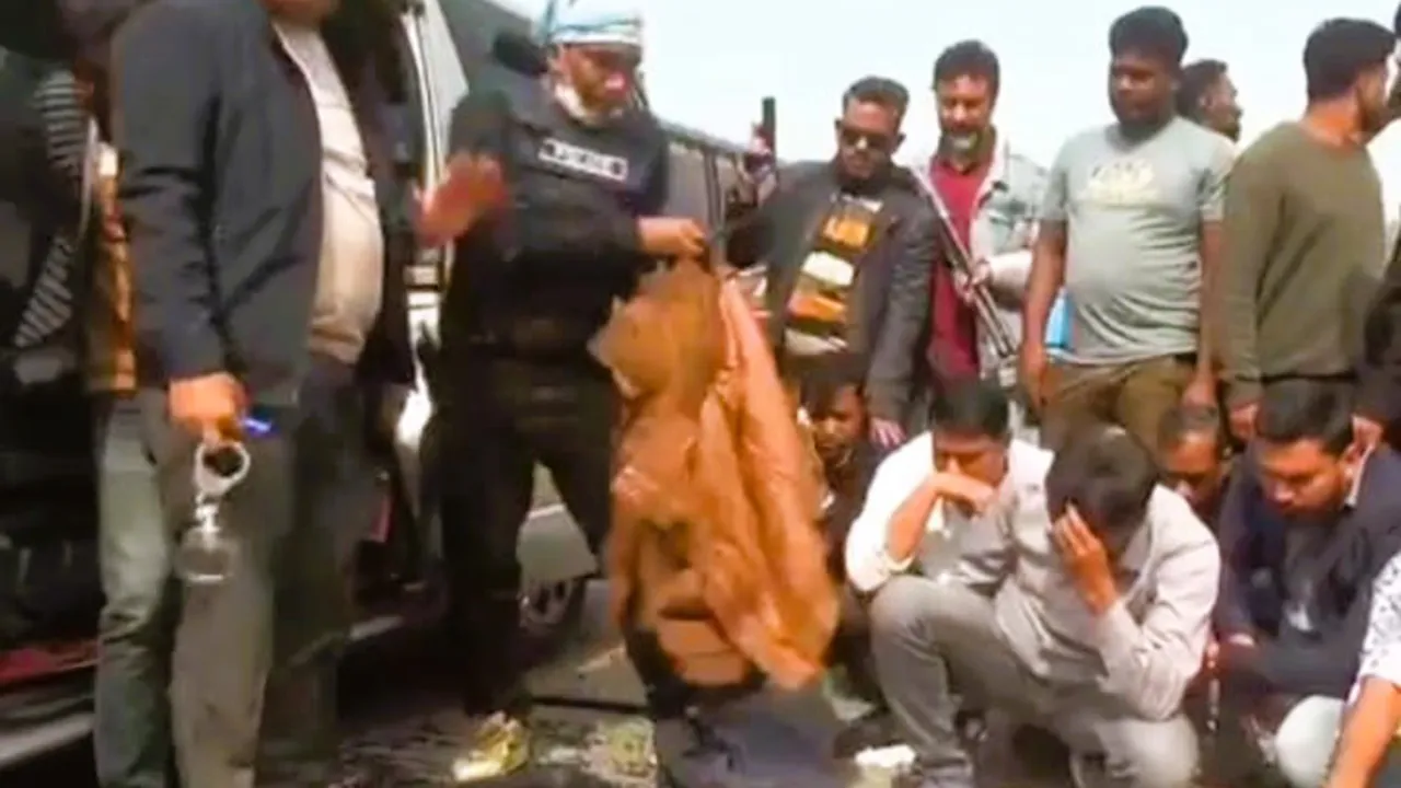 ডিবি পরিচয়ে এক্সপ্রেসওয়েতে ডাকাতি চেষ্টা