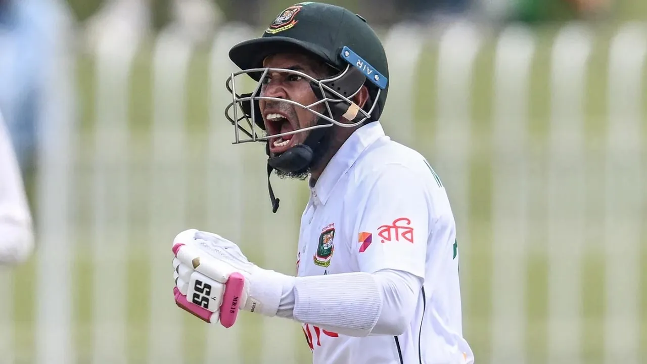 মুশফিকের সেঞ্চুরি উদযাপনে উত্তাপ