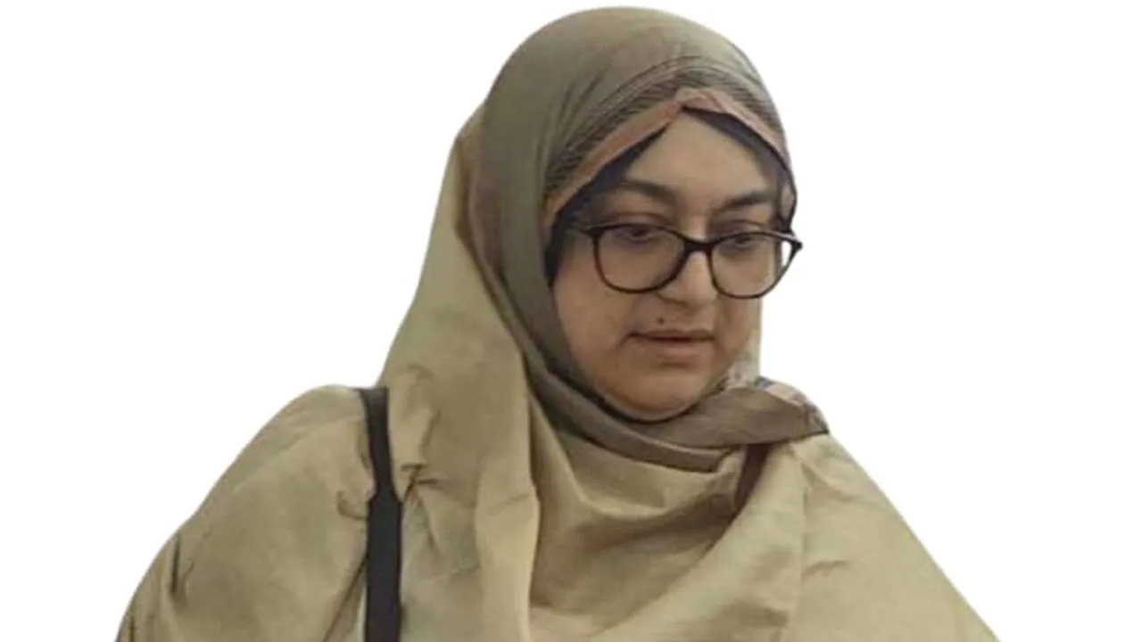 বাবরের স্ত্রী তাহমিনা জামানের প্রার্থিতা প্রত্যাহার