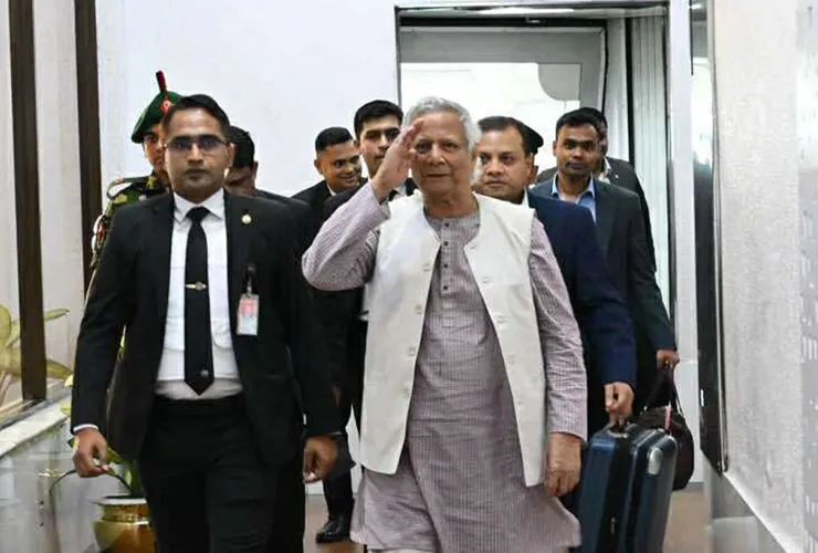 জাতিসংঘ অধিবেশন শেষে দেশে ফিরলেন প্রধান উপদেষ্টা ইউনূস