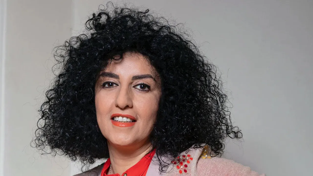 ইরানে নোবেলজয়ী নারীর গ্রেপ্তার