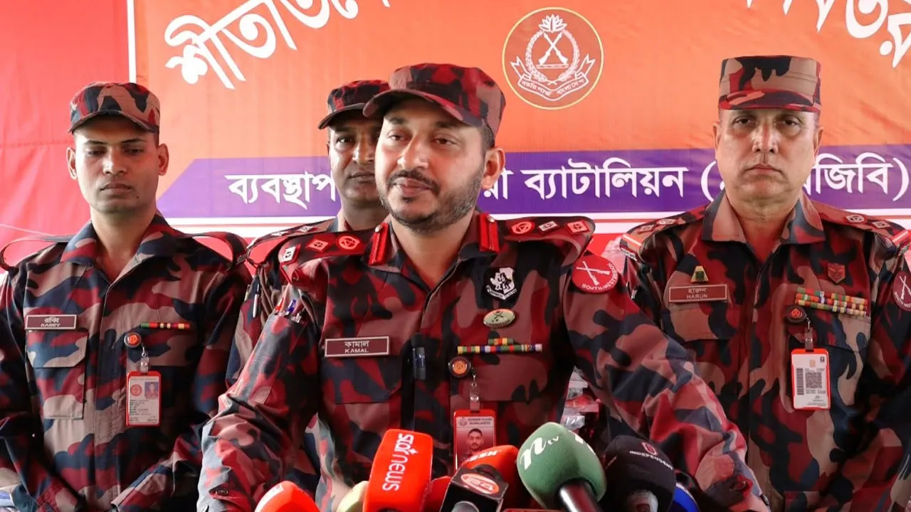 কুষ্টিয়া সীমান্তে সতর্ক অবস্থানে ৪৭ বিজিবি