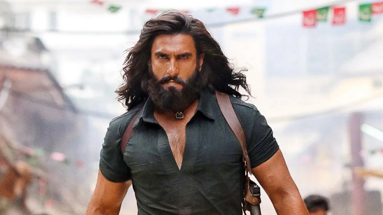 রণবীরের ধামাকা, ধুরন্ধর ছাড়ালো ১০০ কোটি