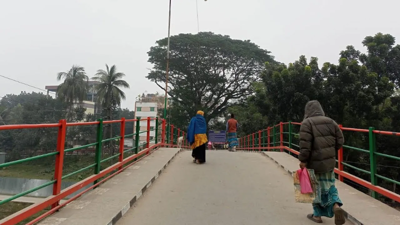 সিরাজগঞ্জে শীতের তীব্রতা, জনজীবন কঠিন সময় পার করছে