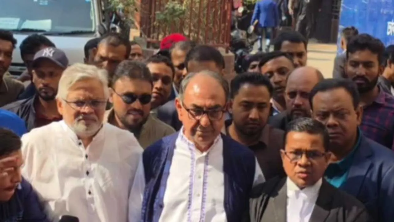 বিএনপি নেতাদের অব্যাহতি