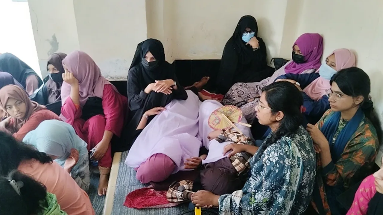 রাবিতে চিকিৎসা মনোবিজ্ঞান বিভাগের শিক্ষার্থীদের অনশন
