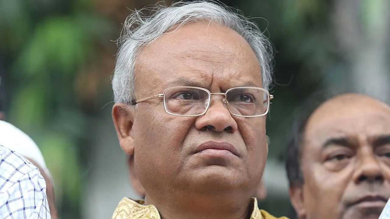 বক্তব্য নিয়ে বিতর্কের পর দুঃখ প্রকাশ করলেন বিএনপির রিজভী
