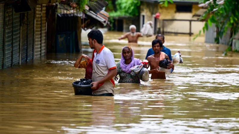 কুড়িগ্রামে বন্যা পরিস্থিতির অবনতি, ডুবেছে ১২২৭ হেক্টর ফসলি জমি