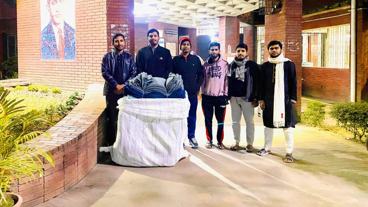 ঢাবিতে ১৫০০ কম্বল বিতরণ ছাত্রশিবিরের