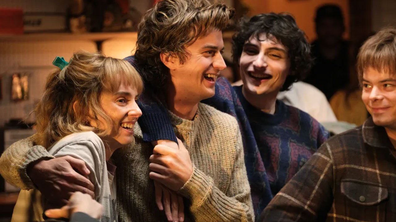 stranger-season-five-netflix-crash-20251127214405