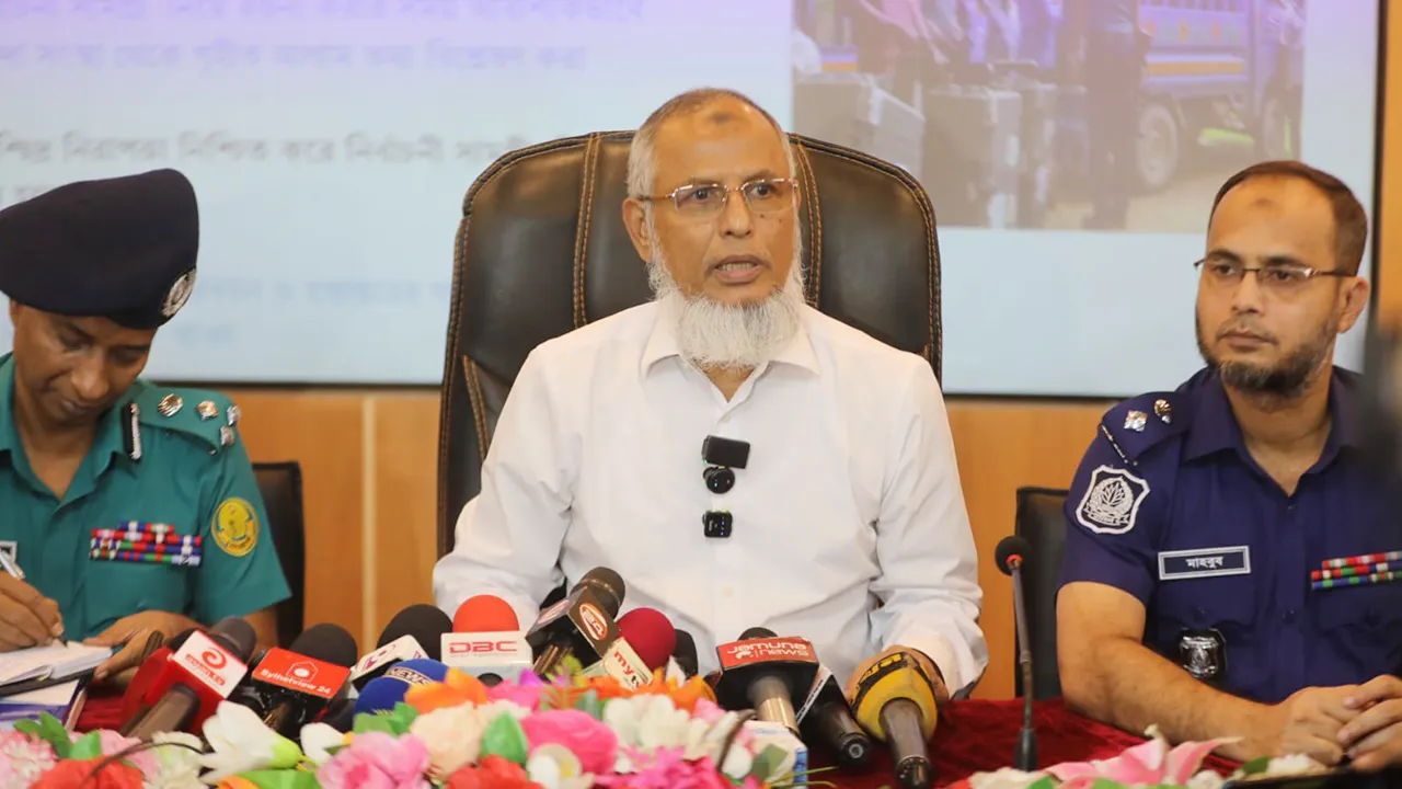 শাপলা প্রতীক দেওয়া যাবে না- বললেন নির্বাচন কমিশনার আনোয়ারুল ইসলাম