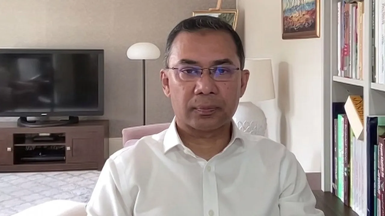 মা অনুপস্থিতির শূন্যতা ভাষায় প্রকাশ করার মতো নয়