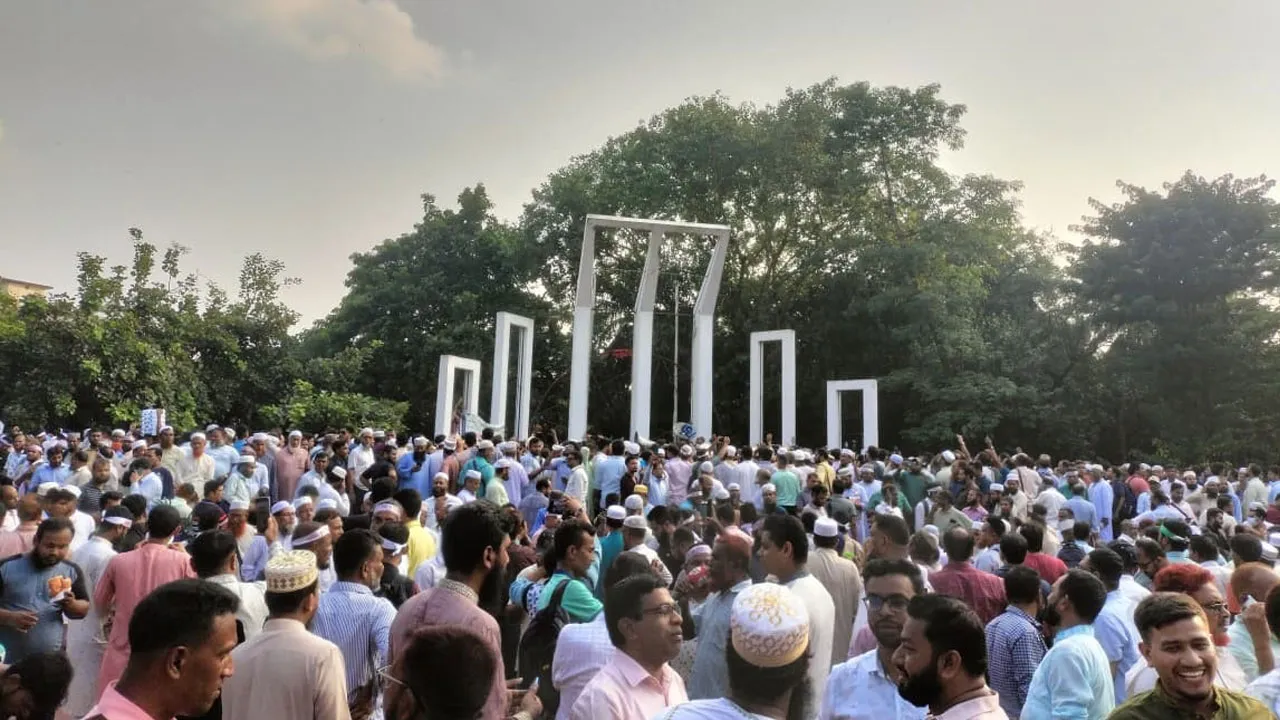 ৯ দিন ধরে শহীদ মিনারে শিক্ষকরা, আজ শুরু আমরণ অনশন