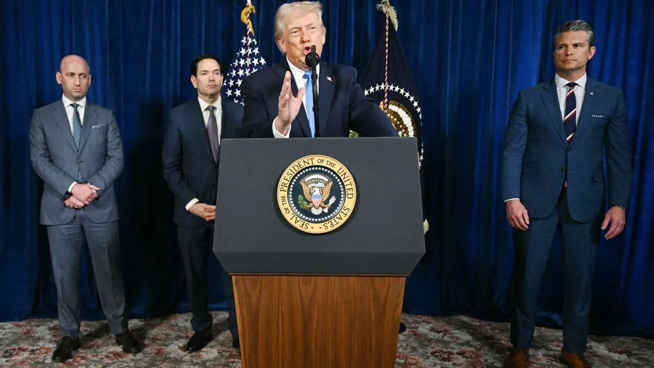 ট্রাম্প প্রশাসনের বিরুদ্ধে গেলে ভেনেজুয়েলায় আরও ভয়াবহ হামলার হুমকি ট্রাম্পের