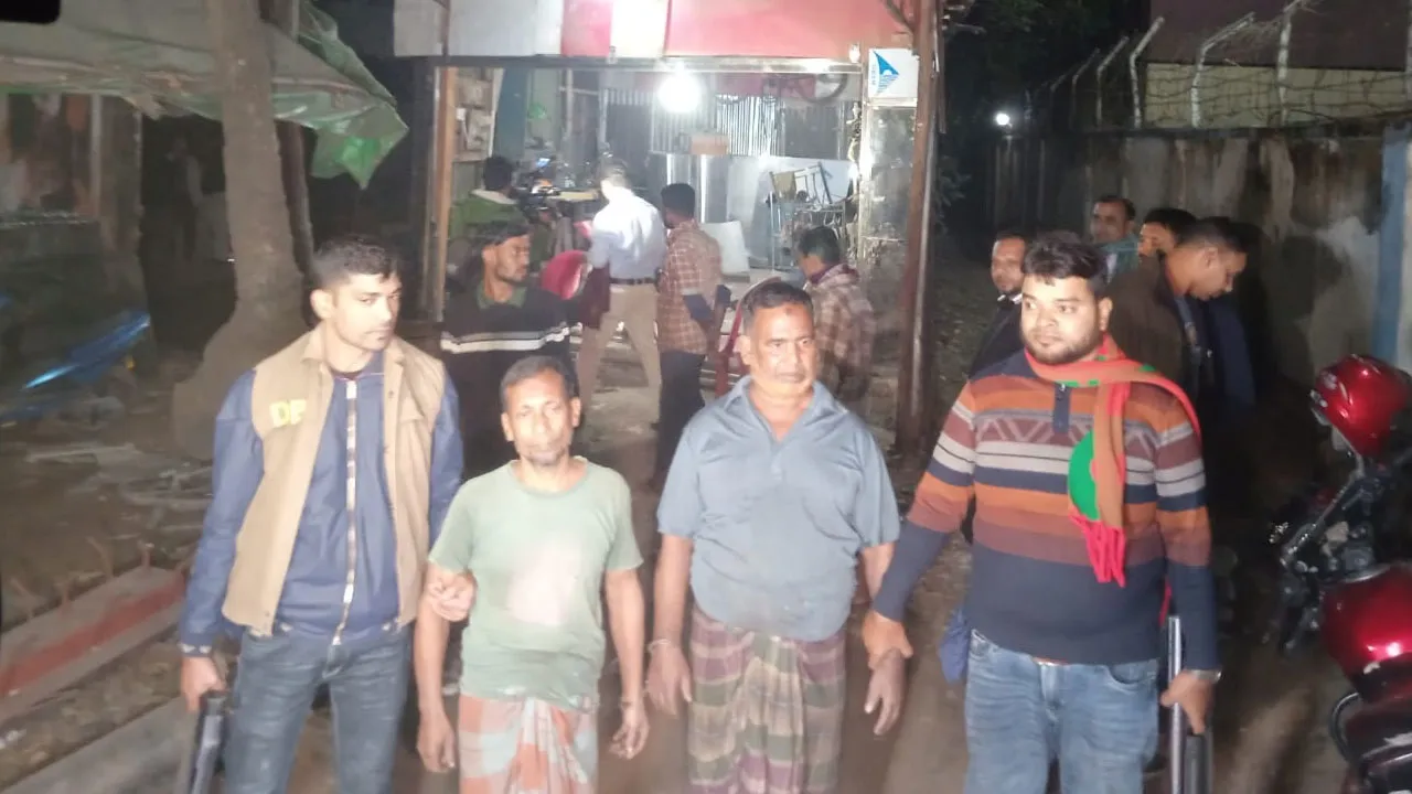 খুলনায় গোপন অস্ত্র কারখানা উদ্ঘাটন