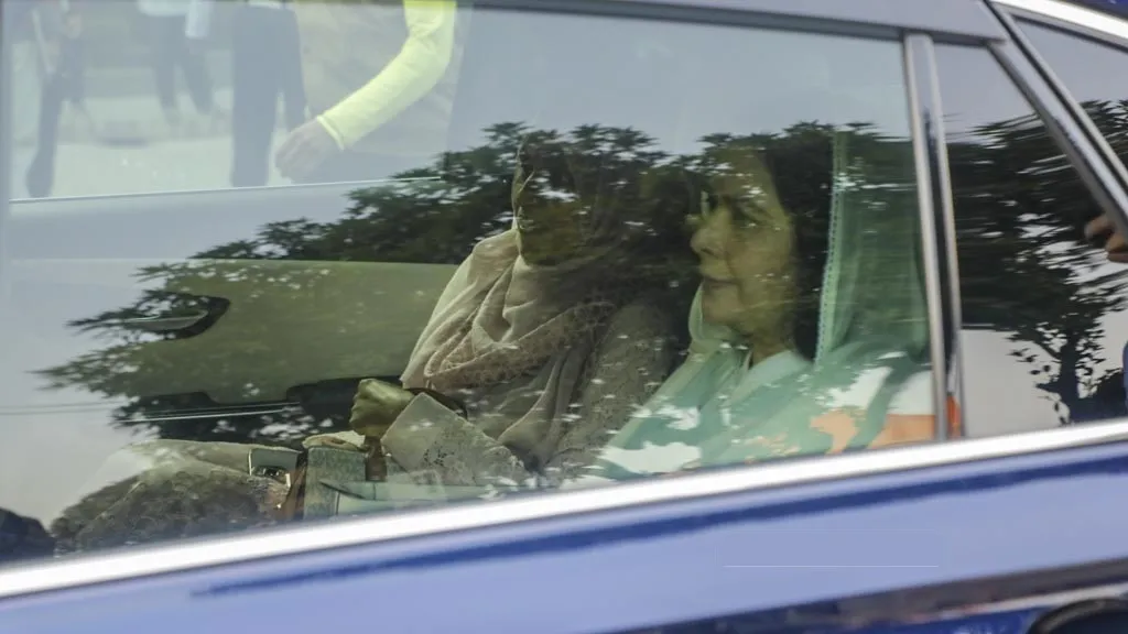 খালেদা জিয়ার শারীরিক অবস্থা ‘অপরিবর্তিত’